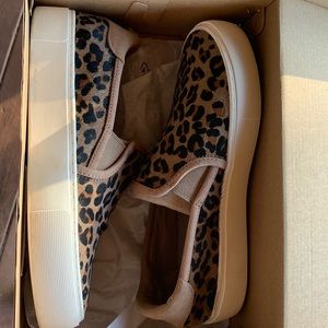 Barely used UGG 7.5 slip on cheetah print